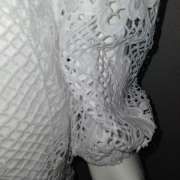 š¤Gorgeous crochet lace miniš¤ - Picture 3 of 6